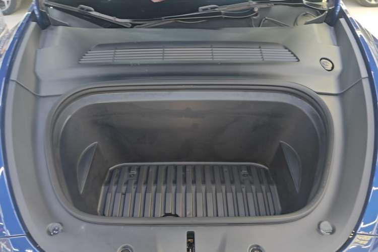 Used Tesla Model Y 2021 Standard Range Rear-Wheel Drive Version Engine Bay
