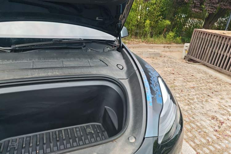 Used Tesla Model Y 2021 Standard Range Rear-Wheel Drive Version Engine Bay Left