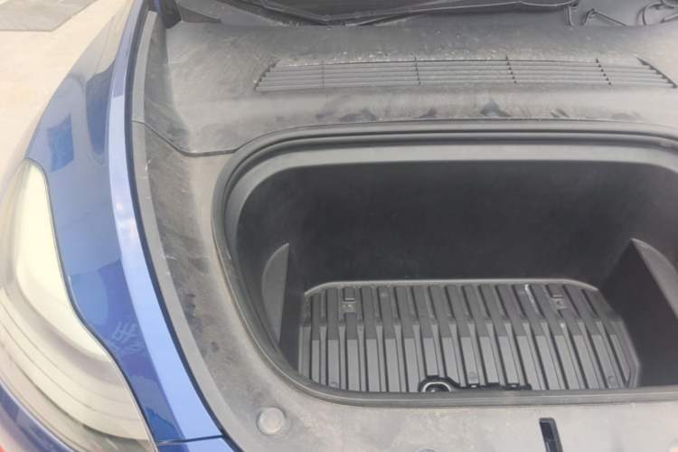 Used Tesla Model Y 2021 Long-Range All-Wheel-Drive Version Engine Bay Right