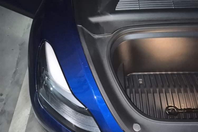 Used Tesla Model Y 2021 Standard Range Rear-Wheel Drive Version Engine Bay Right