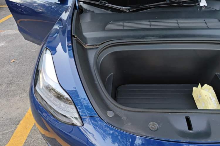 Used Tesla Model Y 2021 Long-Range All-Wheel-Drive Version 3D7 Engine Bay Right