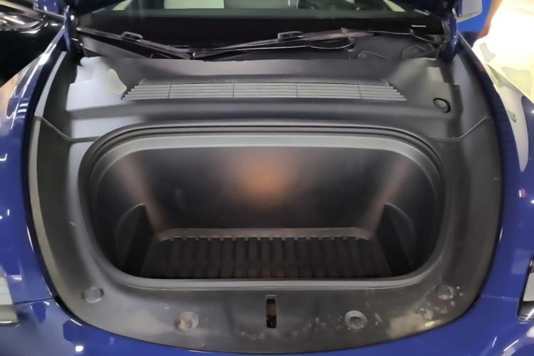 Used Tesla Model Y 2021 Performance High-Performance All-Wheel-Drive Version Engine Bay