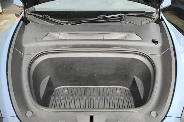 Used Tesla Model Y 2021 Long-Range All-Wheel-Drive Version 3D7 Engine Bay