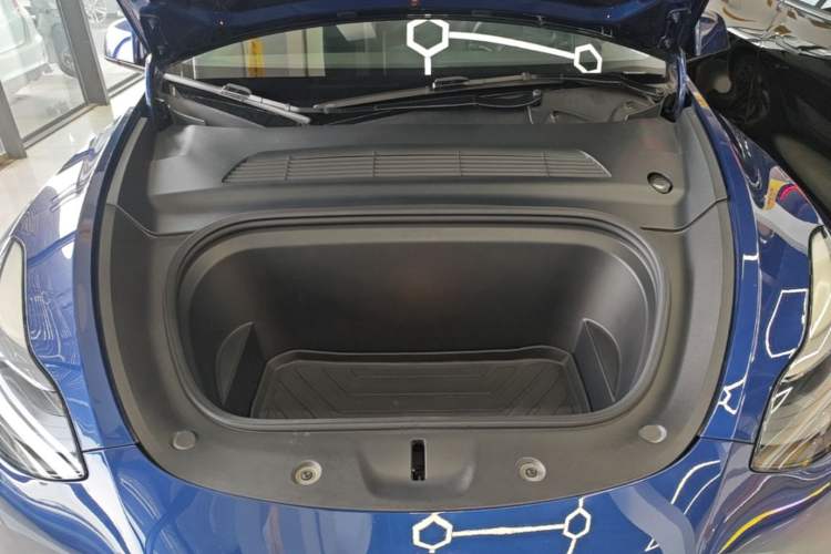 Used Tesla Model Y 2021 Standard Range Rear-Wheel Drive Version Engine Bay