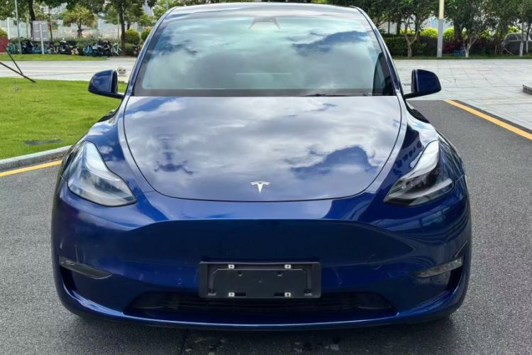 Used Tesla Model Y 2021 Long-Range All-Wheel-Drive Version 3D7 Exterior 1