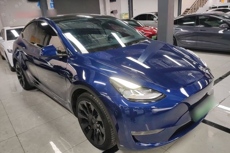 Used Tesla Model Y 2021 Long-Range All-Wheel-Drive Version 3D7 Exterior 1