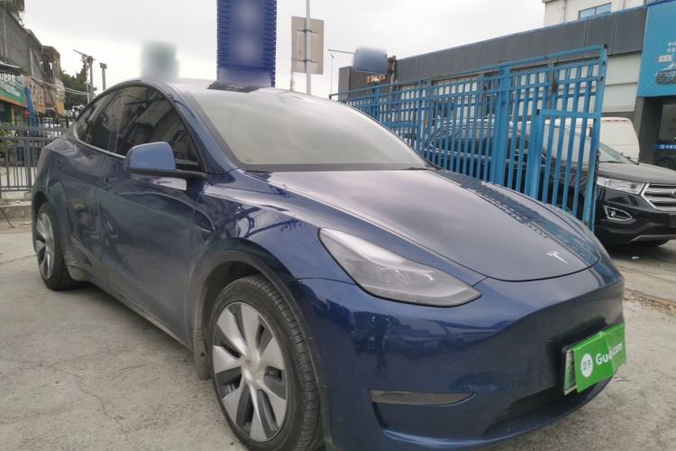 Used Tesla Model Y 2021 Long-Range All-Wheel-Drive Version Exterior 2