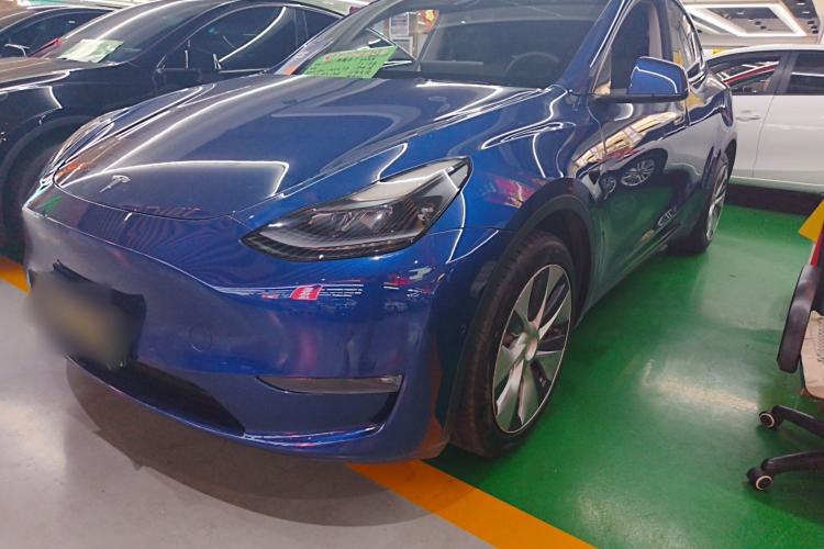 Used Tesla Model Y 2021 Long-Range All-Wheel-Drive Version Exterior 2