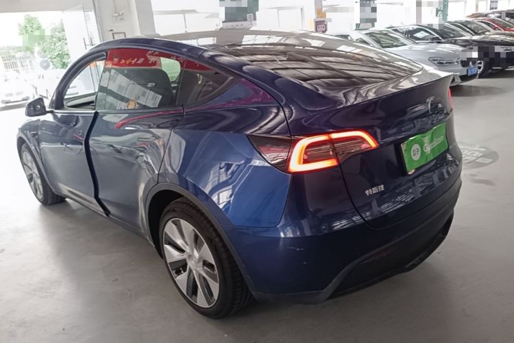 Used Tesla Model Y 2021 Standard Range Rear-Wheel Drive Version Exterior 2