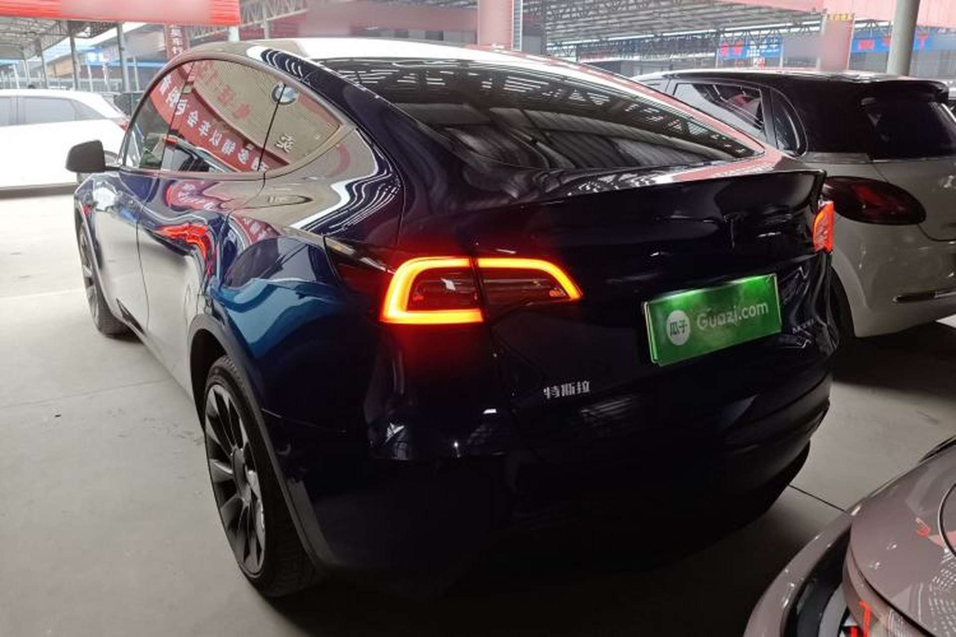 Used Tesla Model Y 2021 Long-Range All-Wheel-Drive Version 3D7 Exterior 2