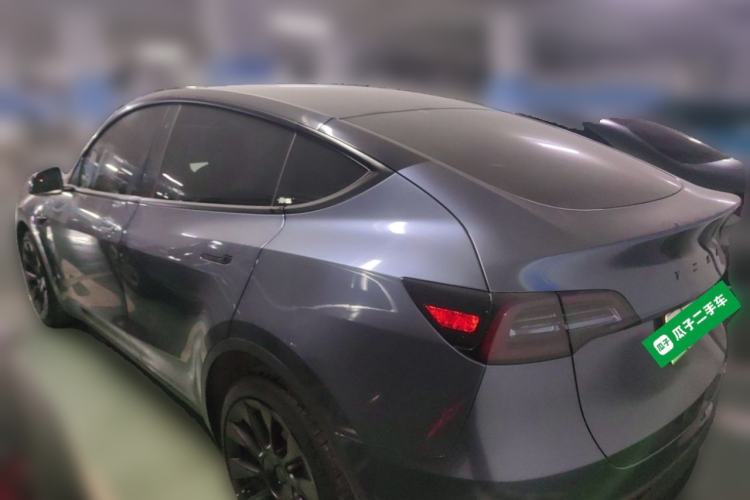Used Tesla Model Y 2021 Long-Range All-Wheel-Drive Version 3D7 Exterior 3