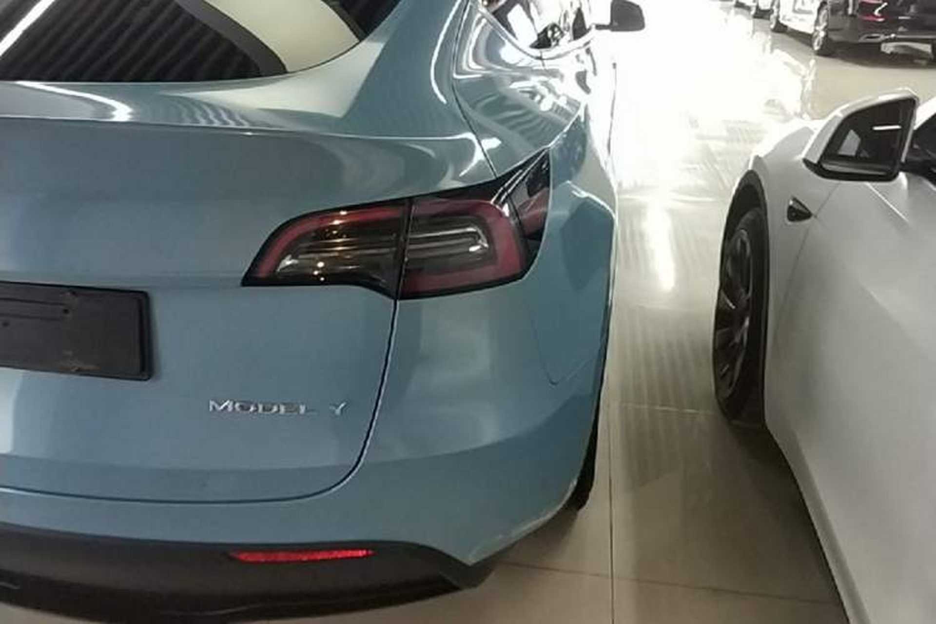 Used Tesla Model Y 2021 Standard Range Rear-Wheel Drive Version Exterior 3