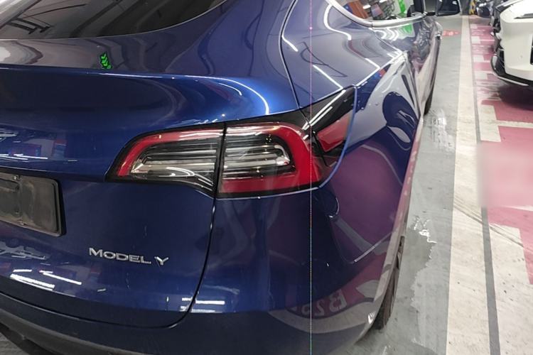 Used Tesla Model Y 2021 Long-Range All-Wheel-Drive Version Exterior 3