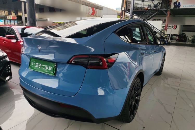 Used Tesla Model Y 2021 Long-Range All-Wheel-Drive Version Exterior 3