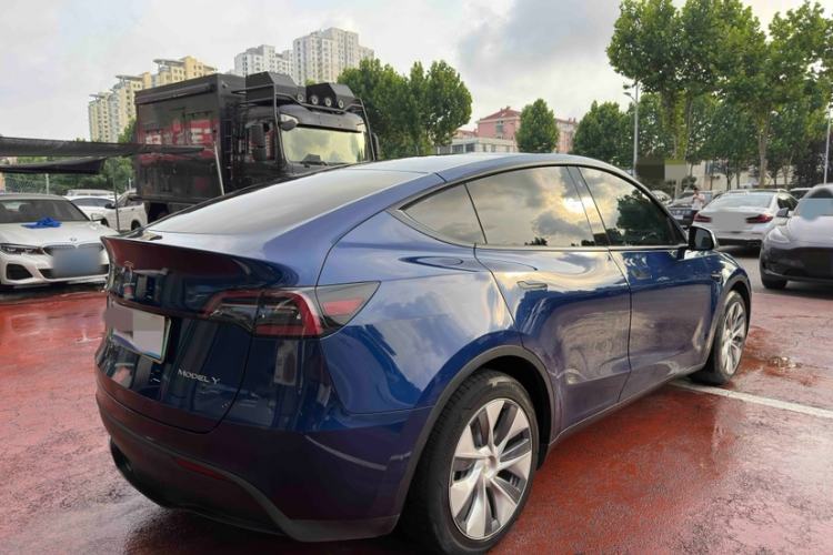 Used Tesla Model Y 2021 Standard Range Rear-Wheel Drive Version Exterior 3
