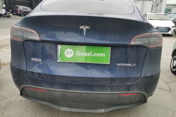 Used Tesla Model Y 2021 Long-Range All-Wheel-Drive Version Exterior 4