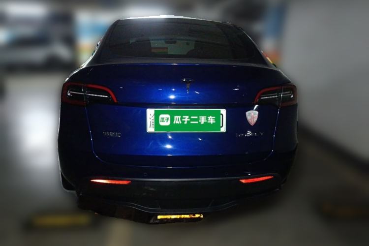 Used Tesla Model Y 2021 Long-Range All-Wheel-Drive Version 3D7 Exterior 4