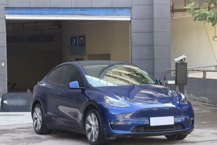 Used Tesla Model Y 2021 Standard Range Rear-Wheel Drive Version Exterior 5