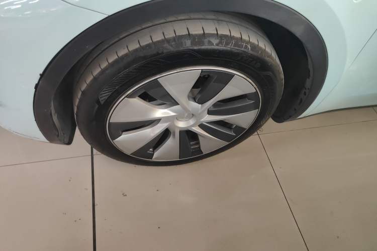 Used Tesla Model Y 2021 Standard Range Rear-Wheel Drive Version Exterior 7