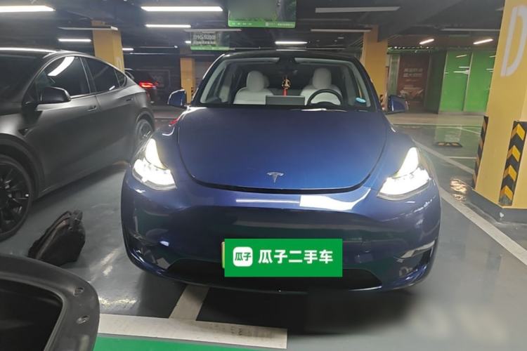 Used Tesla Model Y 2021 Long-Range All-Wheel-Drive Version 3D7 Front