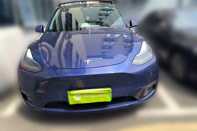 Used Tesla Model Y 2021 Long-Range All-Wheel-Drive Version Front