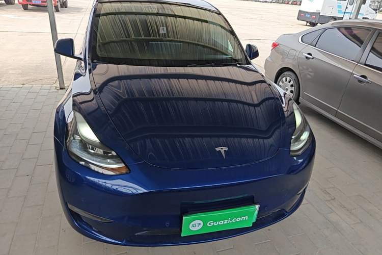 Used Tesla Model Y 2021 Long-Range All-Wheel-Drive Version Front