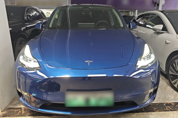 Used Tesla Model Y 2021 Long-Range All-Wheel-Drive Version Front