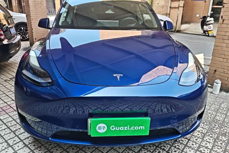Used Tesla Model Y 2021 Long-Range All-Wheel-Drive Version 3D7 Front