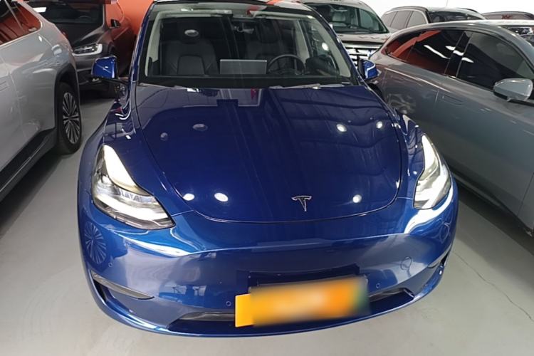 Used Tesla Model Y 2021 Long-Range All-Wheel-Drive Version Front