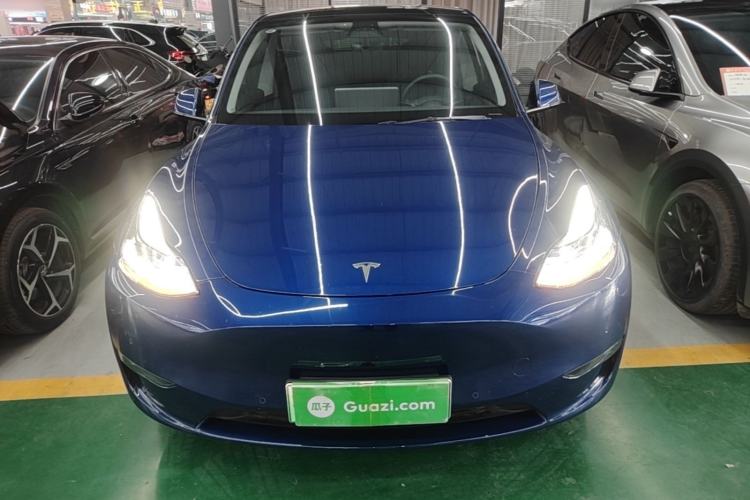 Used Tesla Model Y 2021 Long-Range All-Wheel-Drive Version 3D7 Front