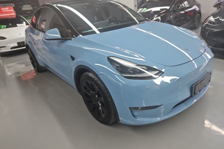 Used Tesla Model Y 2021 Long-Range All-Wheel-Drive Version 3D7 Front Right 45 Deg