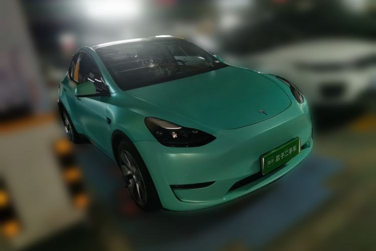 Used Tesla Model Y 2021 Long-Range All-Wheel-Drive Version 3D7 Front Right 45 Deg