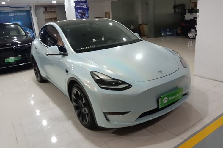Used Tesla Model Y 2021 Standard Range Rear-Wheel Drive Version Front Right 45 Deg