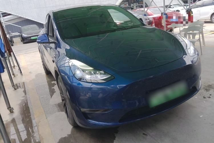Used Tesla Model Y 2021 Long-Range All-Wheel-Drive Version Front Right 45 Deg
