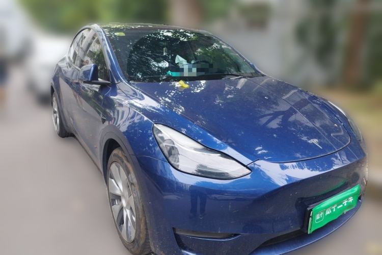 Used Tesla Model Y 2021 Long-Range All-Wheel-Drive Version 3D7 Front Right 45 Deg
