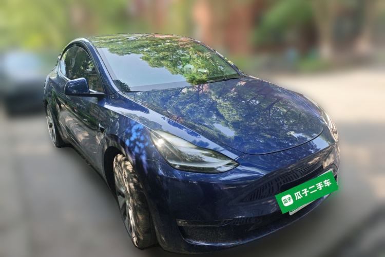 Used Tesla Model Y 2021 Standard Range Rear-Wheel Drive Version Front Right 45 Deg