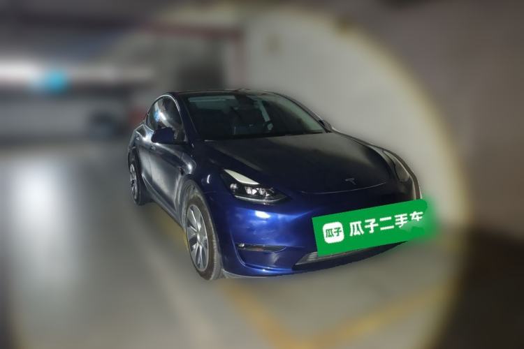 Used Tesla Model Y 2021 Long-Range All-Wheel-Drive Version 3D7 Front Right 45 Deg