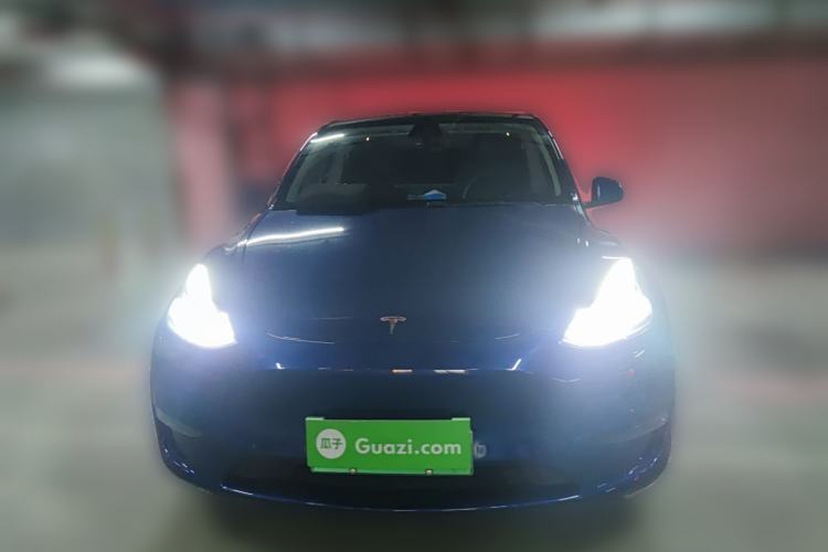 Used Tesla Model Y 2021 Long-Range All-Wheel-Drive Version Front