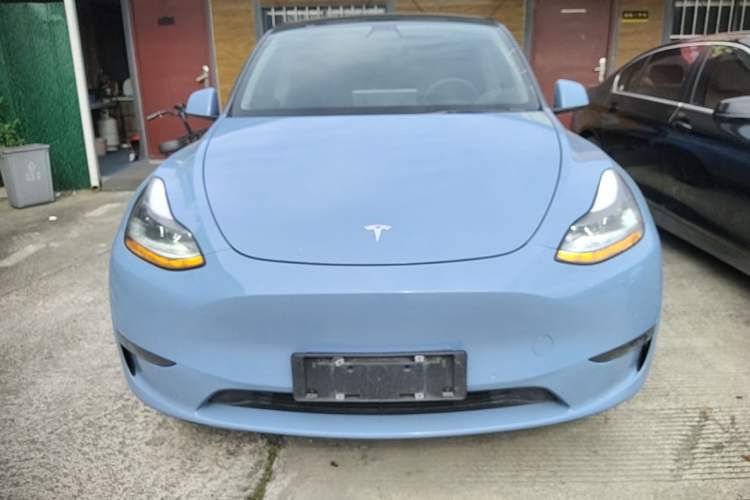 Used Tesla Model Y 2021 Long-Range All-Wheel-Drive Version 3D7 Front