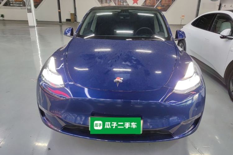 Used Tesla Model Y 2021 Long-Range All-Wheel-Drive Version Front