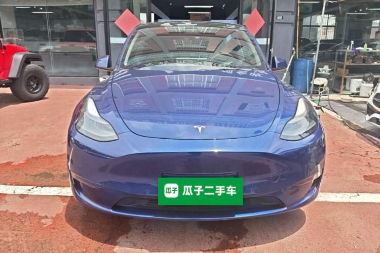 Used Tesla Model Y 2021 Standard Range Rear-Wheel Drive Version Front