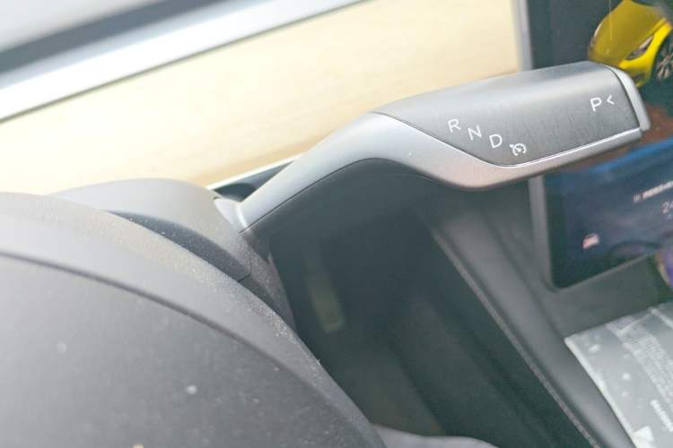 Used Tesla Model Y 2021 Standard Range Rear-Wheel Drive Version Gear Lever