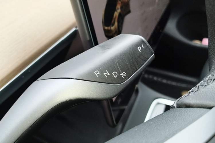 Used Tesla Model Y 2021 Long-Range All-Wheel-Drive Version Gear Lever