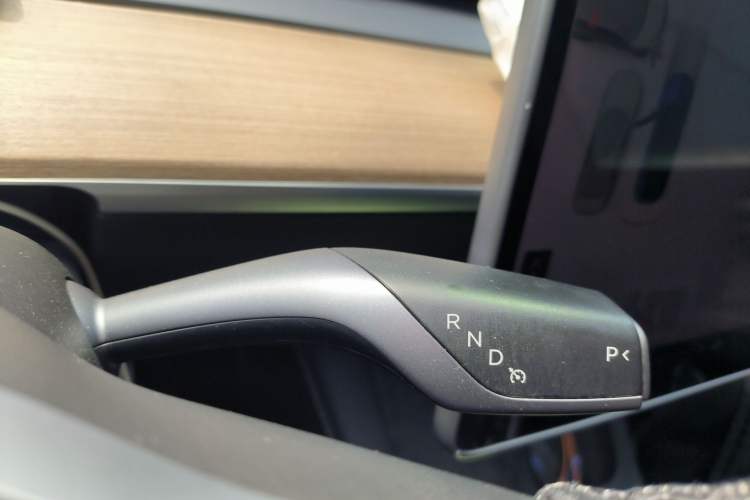Used Tesla Model Y 2021 Long-Range All-Wheel-Drive Version Gear Lever
