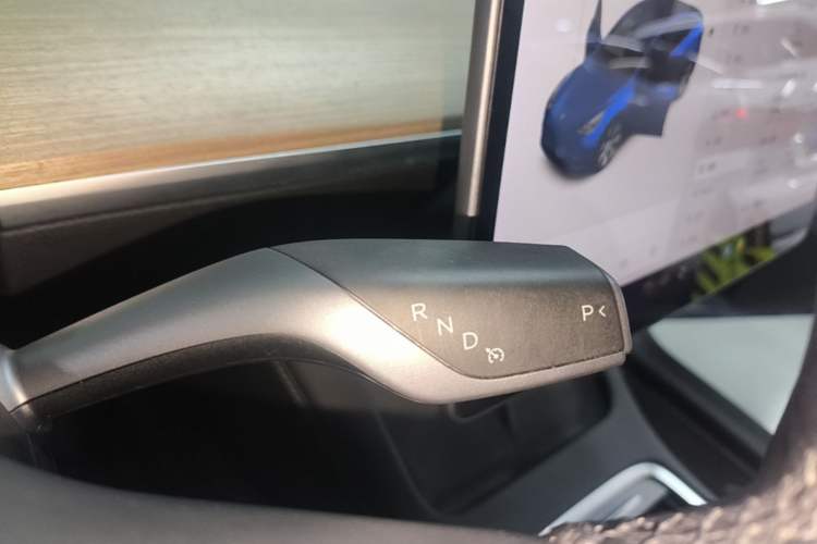 Used Tesla Model Y 2021 Long-Range All-Wheel-Drive Version Gear Lever