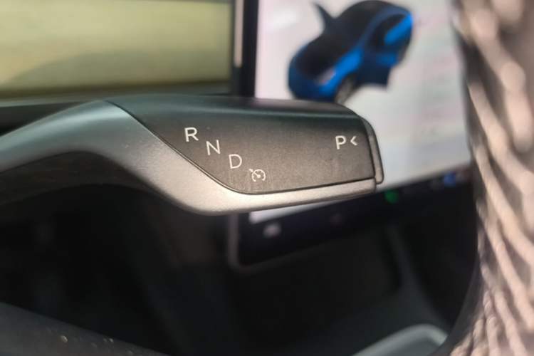 Used Tesla Model Y 2021 Standard Range Rear-Wheel Drive Version Gear Lever