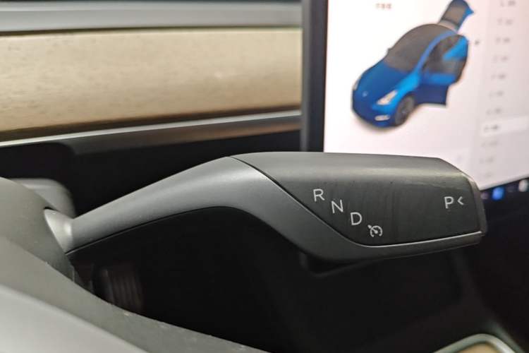 Used Tesla Model Y 2021 Long-Range All-Wheel-Drive Version Gear Lever
