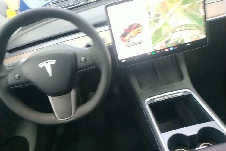 Used Tesla Model Y 2021 Long-Range All-Wheel-Drive Version 3D7 Gear Lever