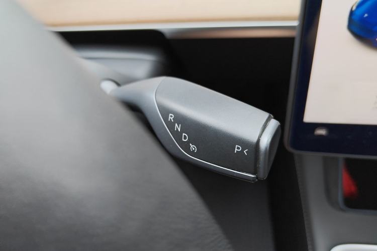 Used Tesla Model Y 2021 Long-Range All-Wheel-Drive Version Gear Lever