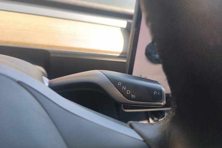 Used Tesla Model Y 2021 Standard Range Rear-Wheel Drive Version Gear Lever
